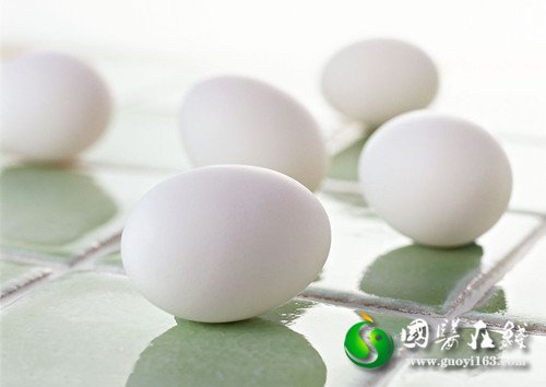 生吃鸡蛋更有营养 鸡蛋的十大误传